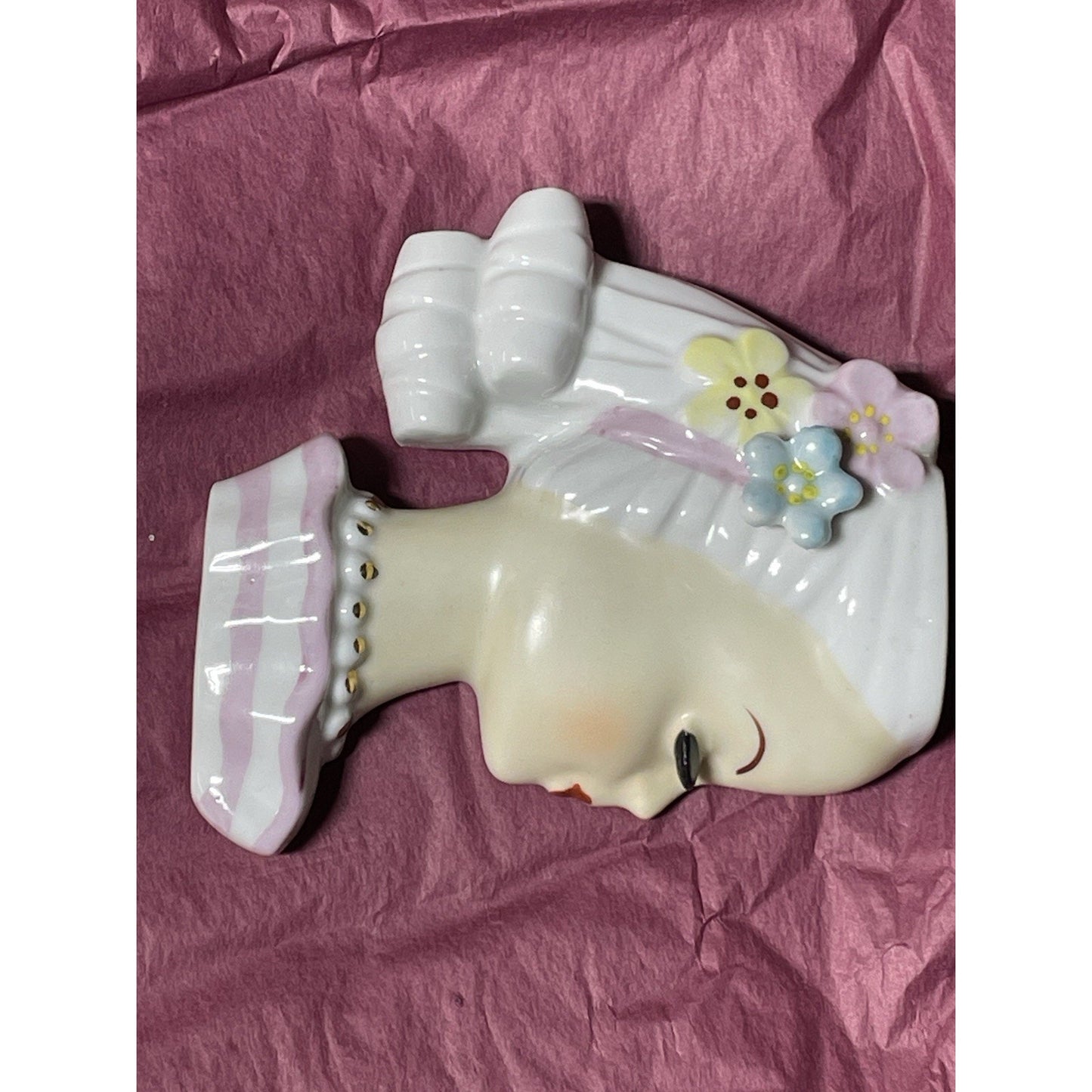 2 Vintage Ucagco Girl Silhouette Head Wall Pocket Lady head vase Japan 4.5" lot