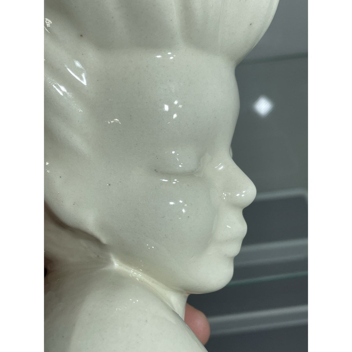 VINTAGE BETTY GRABLE LADY HEAD VASE 7” Tall WHITE GLAMOUR GIRL - USA Bottom