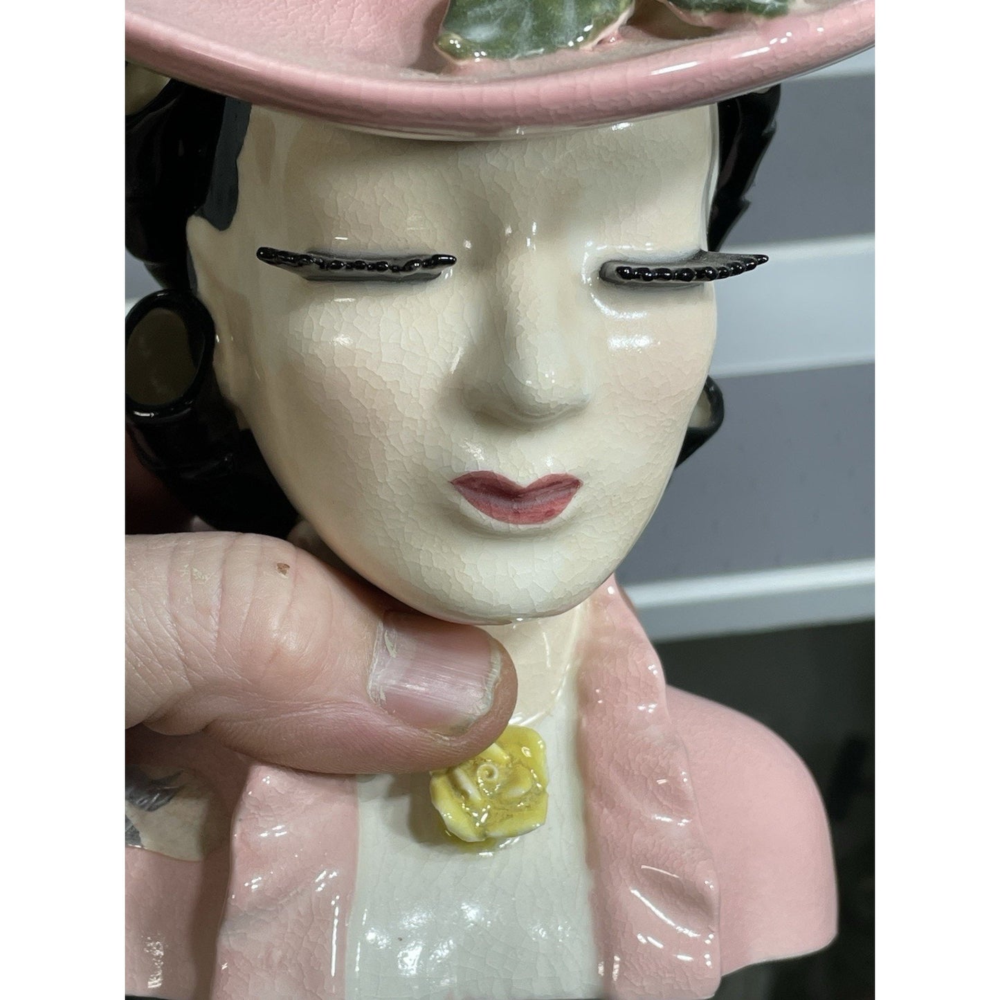 Vintage Lefton Lady Head Vase Betty Lou Nichols 1950’s Pink Hat Black Curls 5.5"