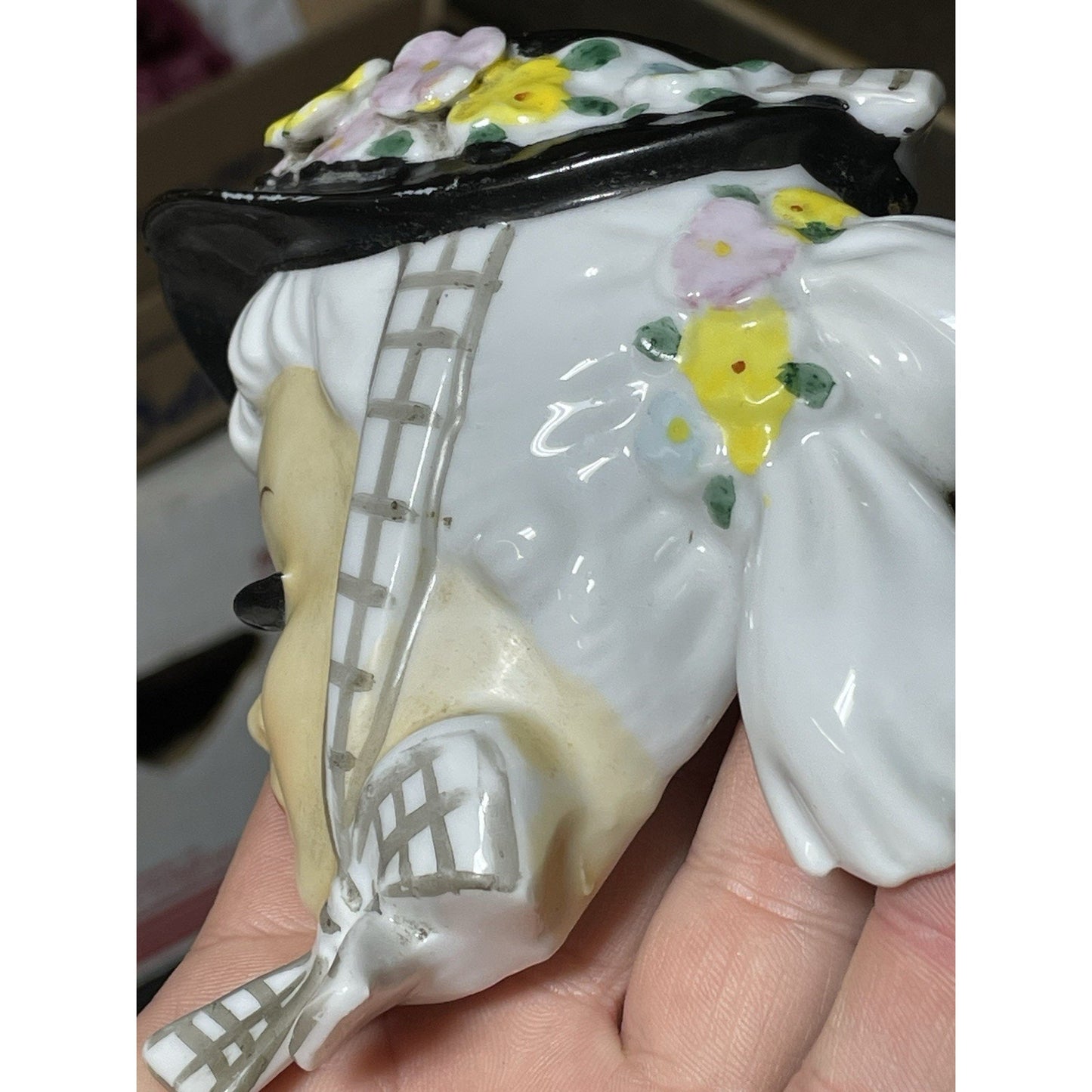 2 Vintage Ucagco Girl Silhouette Head Wall Pocket Lady head vase Japan 4.5" lot