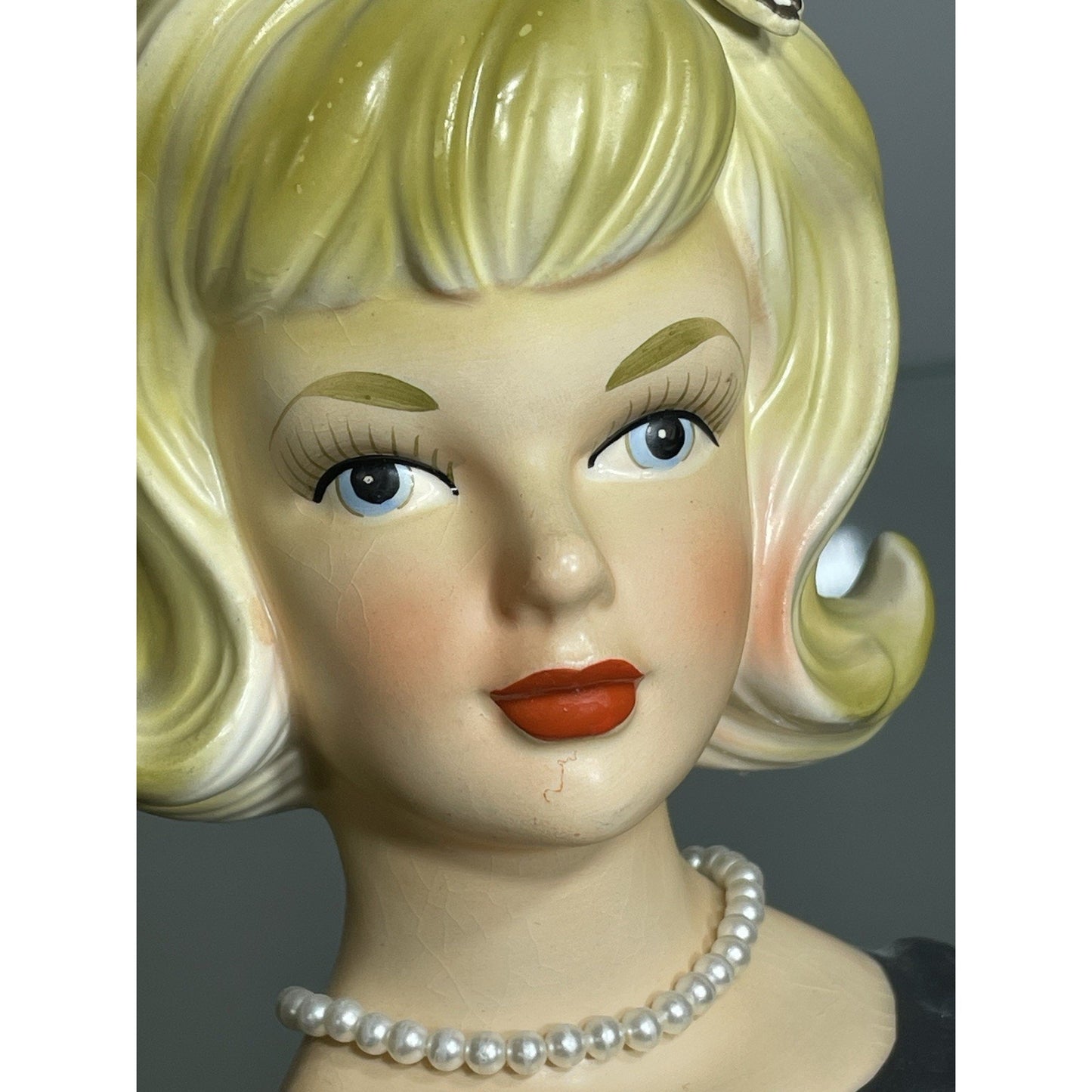 Vintage Lady Head Vase Parma A-172 1950 Blonde Pearl Necklace Butterfly Clip 5.5