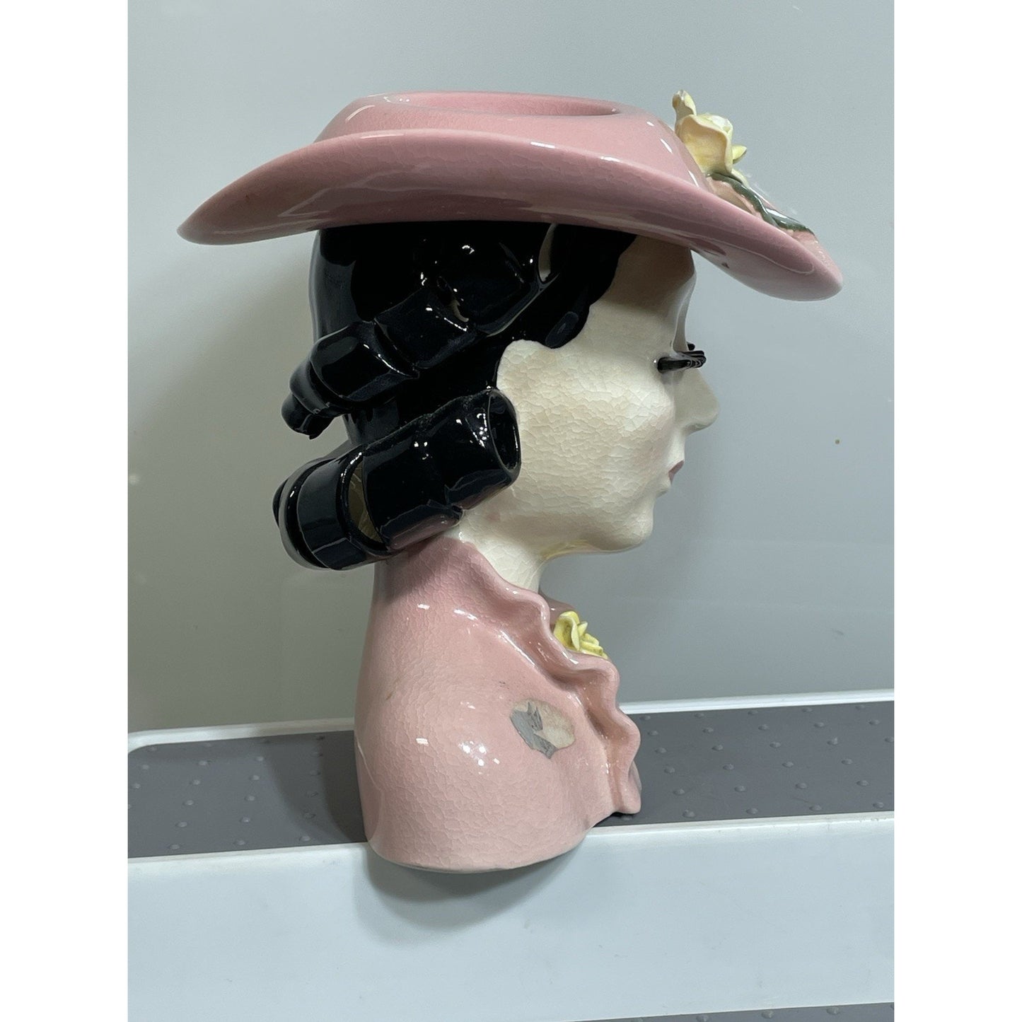Vintage Lefton Lady Head Vase Betty Lou Nichols 1950’s Pink Hat Black Curls 5.5"