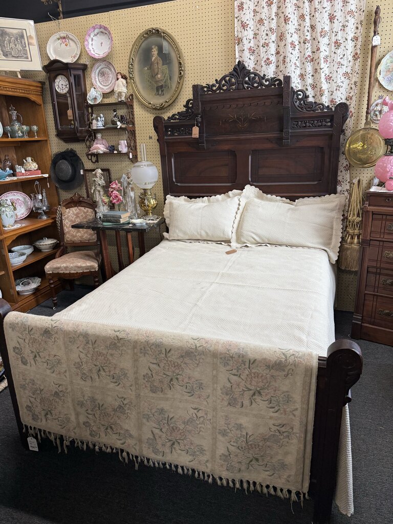Complete Antique Eastlake Bed - Antique Full Size