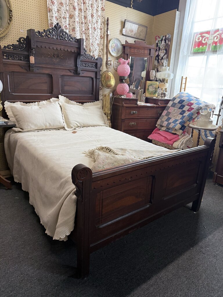 Complete Antique Eastlake Bed - Antique Full Size