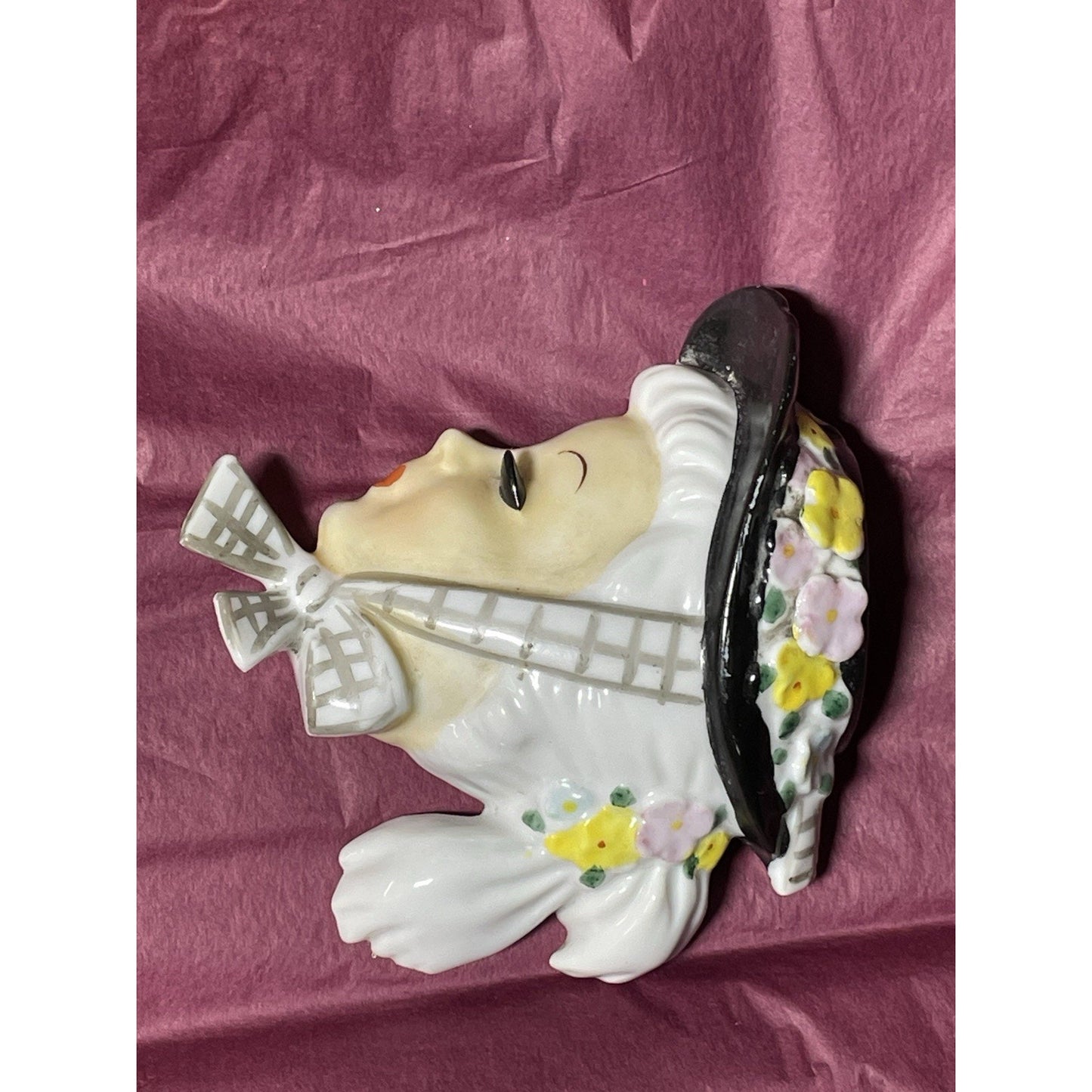 2 Vintage Ucagco Girl Silhouette Head Wall Pocket Lady head vase Japan 4.5" lot
