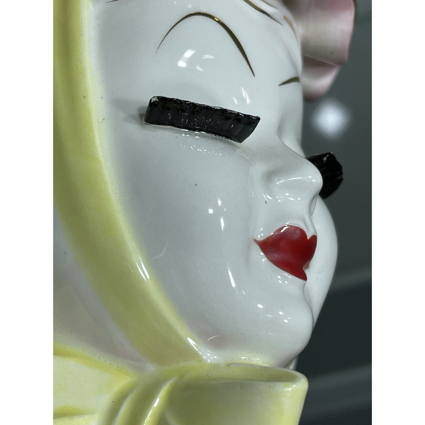 Vintage PINK LEFTON BARBARA lady head vase Yellow ribbon bow 5" inch