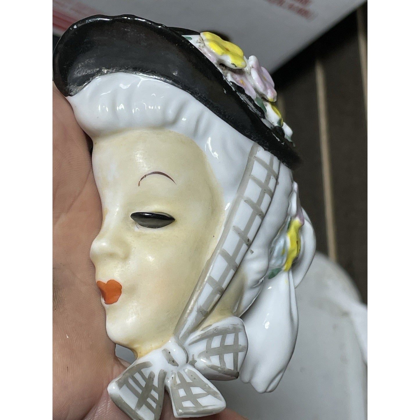 2 Vintage Ucagco Girl Silhouette Head Wall Pocket Lady head vase Japan 4.5" lot