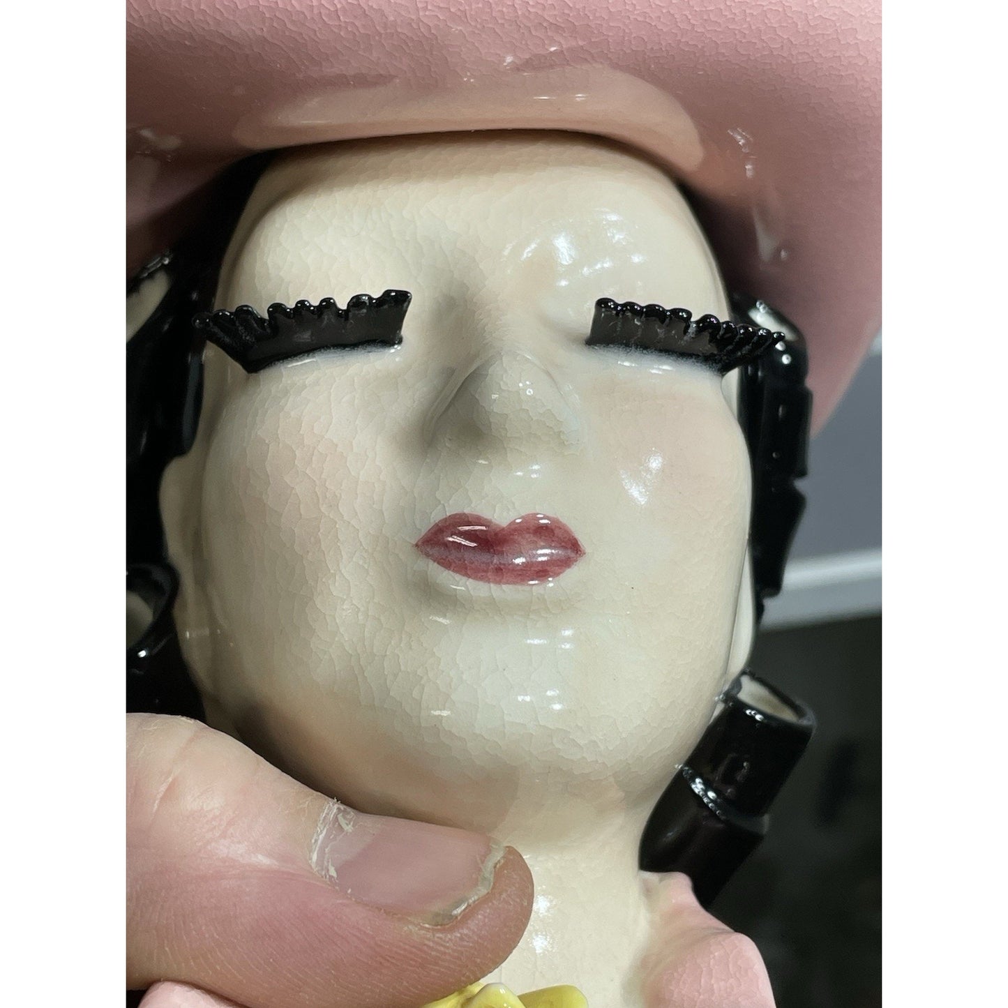 Vintage Lefton Lady Head Vase Betty Lou Nichols 1950’s Pink Hat Black Curls 5.5"